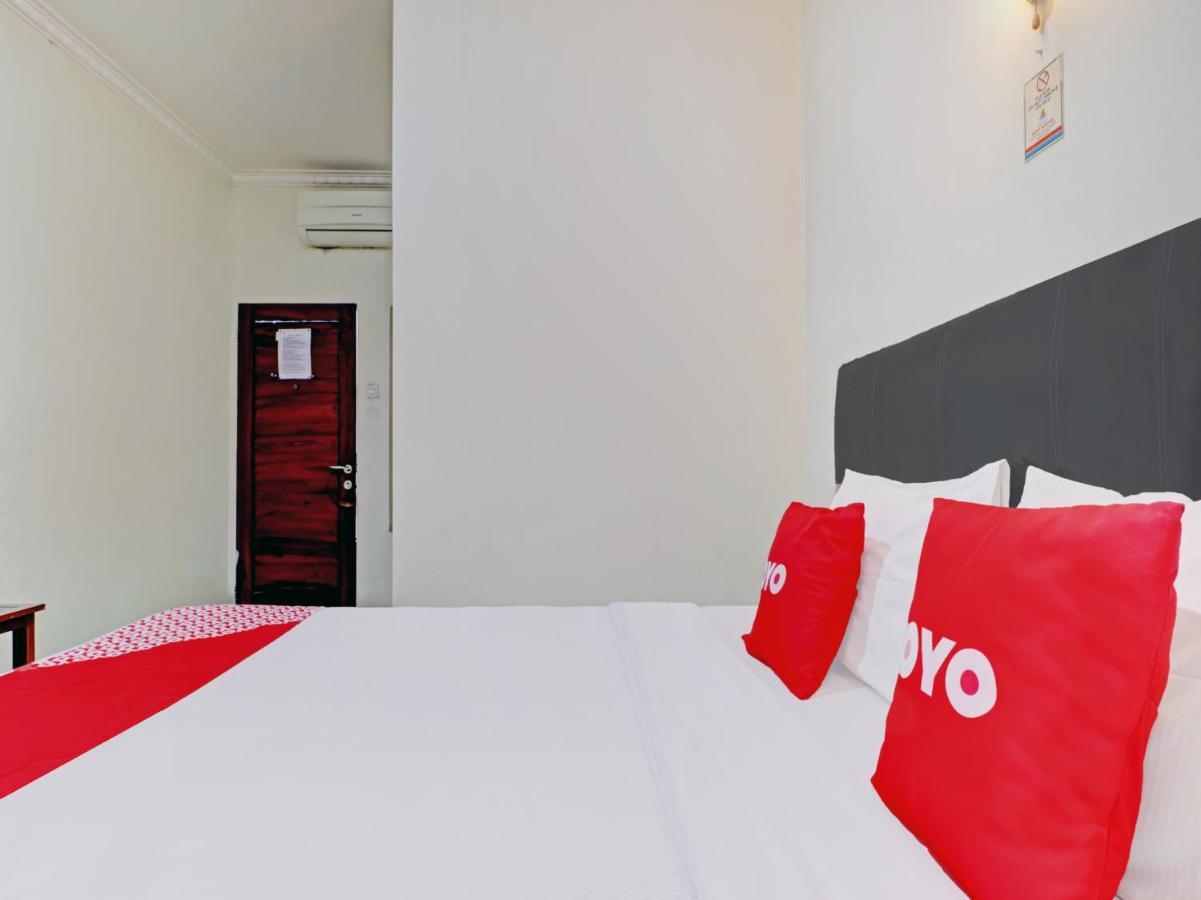 Capital O 90407 Wisma Bahtera Hotel Чиребон Екстер'єр фото